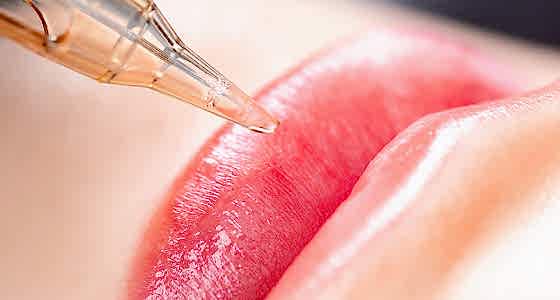 уход после татуажа губ
